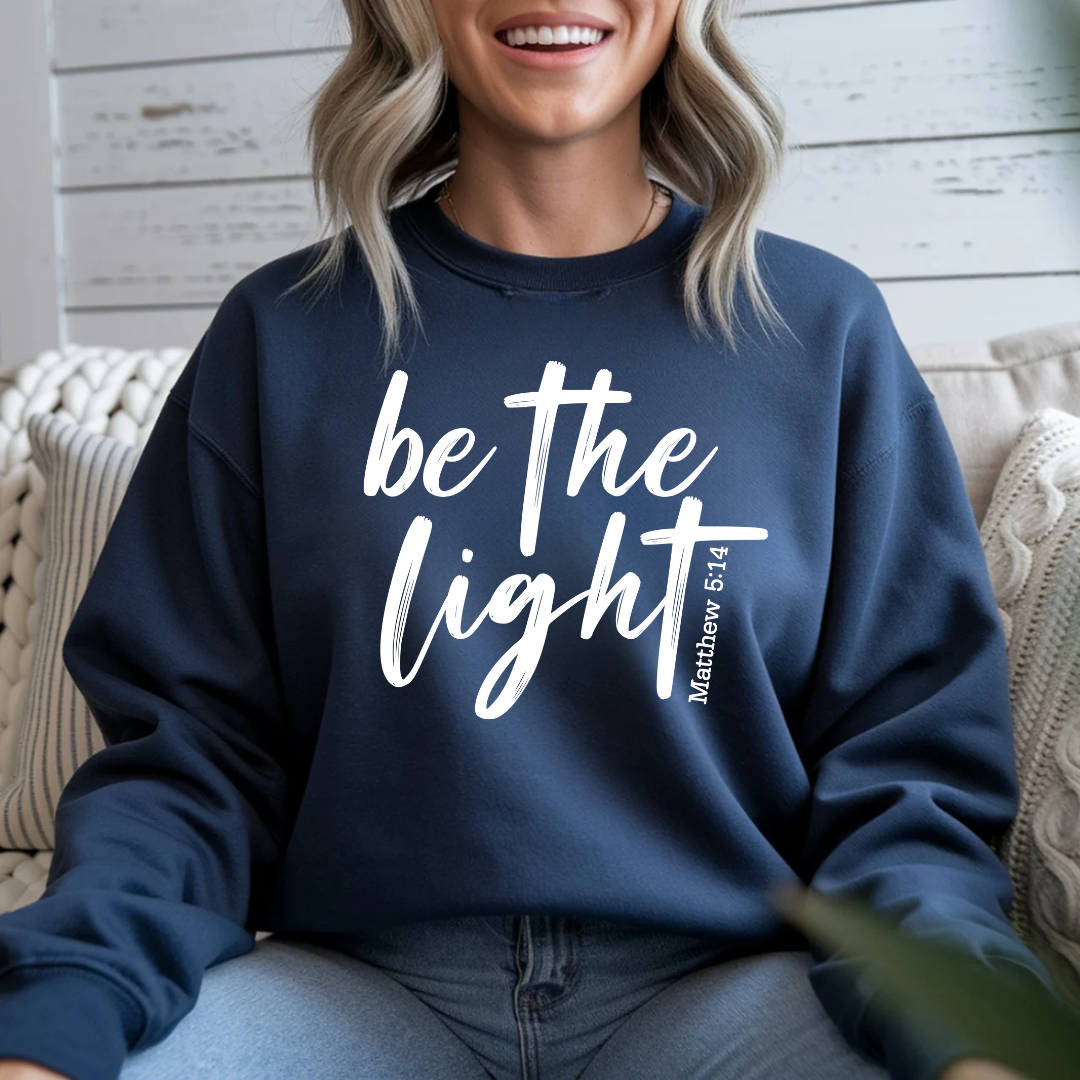 Be the light crewneck